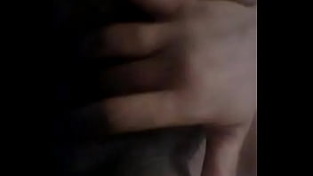 Morena safada se masturbando pro amigo