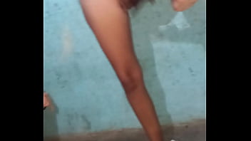 Le acabo de pedir al mejor amigo de mi esposo que folle mientras lo espera