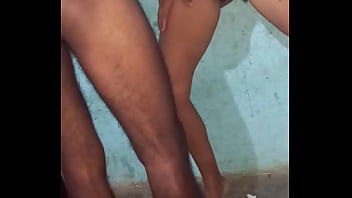 Le acabo de pedir al mejor amigo de mi esposo que folle mientras lo espera