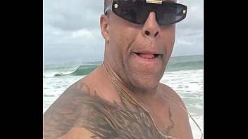 Känd svart man från copacabana åker till ukraina för att träffa utländska kvinnor