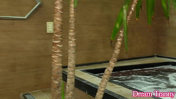 Trans Hottie Nathalia De Castro Treats Her Ass To Machine Sex thumbnail