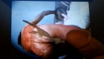 Me saca el semen putita culona