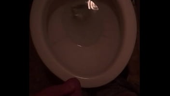 Orinando por las mujeres