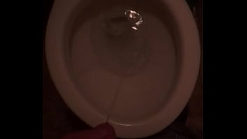 Orinando por las mujeres