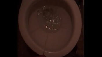 Orinando por las mujeres Orinando por las mujeres