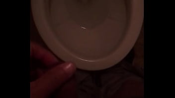 Orinando por las mujeres