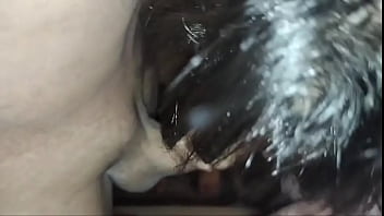 Marido corno chamou comedor pra fuder sua esposa na sua cama