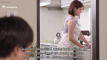 Comendo a novinha linda que mora na minha casa com legendas