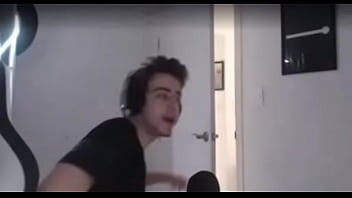 Cellbit Aparece De Cueca Na Live Do Galagol thumbnail