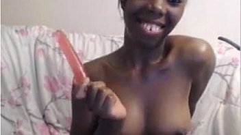 Horny ebony cam girl