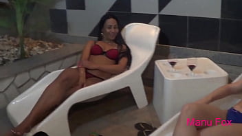 Pornstar manu fox lesbo backstage Pornstar manu fox lesbo backstage