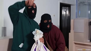 Cash counted brazzers enter xvpromo