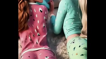 Frozen sisters in pajama magic
