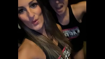 Super soirée hier avec tiny chipie le reste en plus hot arrive bientôt