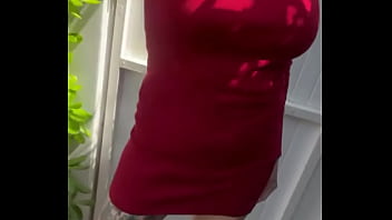 J‘attends mes invités pour un bon barbecue c’est la tenue adaptée