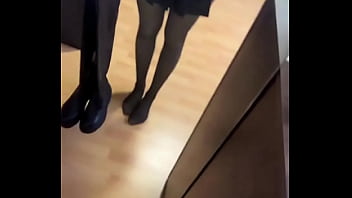 Good morning what do you think of my outfit •if you want to see more go to of #leatherskirt #leatherboots #