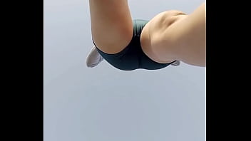 ¿quieres tener esta vista mientras hago alguna sentadillas en la playa #yogagirl #chicas #lycras #diadeplay