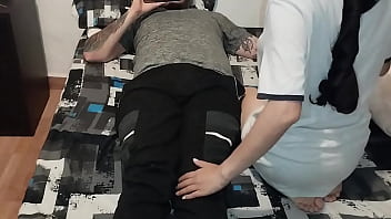 Tragate toda mi leche hermanastra que te dare lo que me pidas