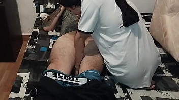 Tragate toda mi leche hermanastra que te dare lo que me pidas