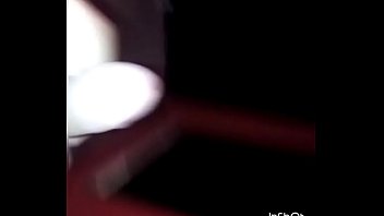 Se lo mete en el pene