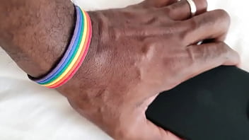 Agora com um brinquedo iphone 13 pro max e do mesmo cliente fã que presenteou com o 12 pro max há 8 meses sempr