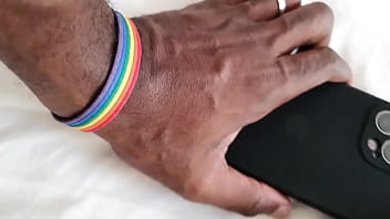 Agora com um brinquedo iphone 13 pro max e do mesmo cliente fã que presenteou com o 12 pro max há 8 meses sempr