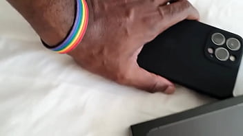 Agora com um brinquedo iphone 13 pro max e do mesmo cliente fã que presenteou com o 12 pro max há 8 meses sempr