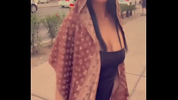 Before i went in the club got and showed my complete ass