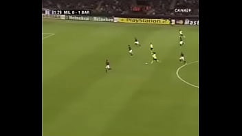 Ronaldinho gaúcho bruxo vs milan