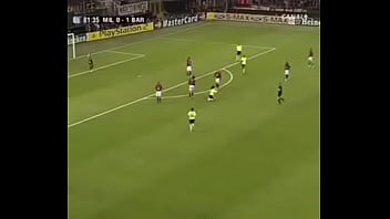 Ronaldinho gaúcho bruxo vs milan