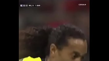 Ronaldinho gaúcho bruxo vs milan Ronaldinho gaúcho bruxo vs milan