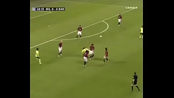 Ronaldinho gaúcho bruxo vs milan
