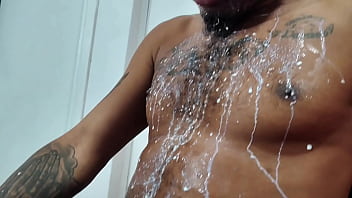 Negao do penis bbc fez fez sua entiada tomar leite