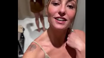 Cet après midi j’ai fait du shopping pour mon prochain shooting et je vous ai