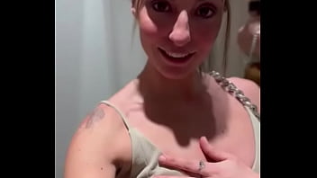 Cet après midi j’ai fait du shopping pour mon prochain shooting et je vous ai