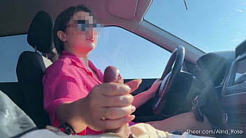 Risky driving handjob – stroking him while steering