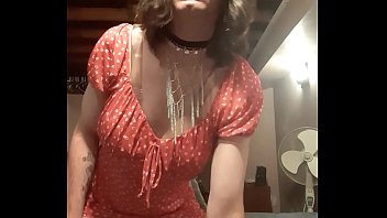Crossdresser Dildo Play thumbnail