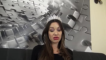 Pay for me you pig you money loser pay for your perfect money princess