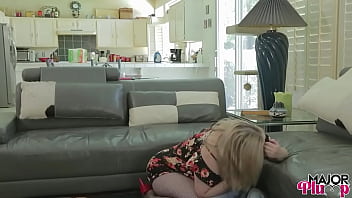 Rome major pounds bunny’s pussy while kayla licks her juicy cunt