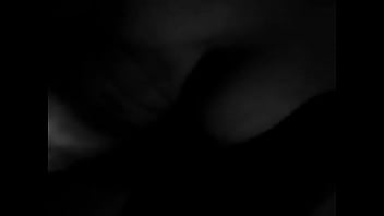 Putita dominicana masturbandose en su alcoba parte 2