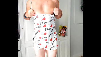 J'ai Besoin De M'exhiber Devant Vous Imaginant Vos Regards Sur Mon Sexe Et Mon Cul Le Médecin thumbnail