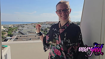 Mari Cocu Offre ça Femme En Gang Bang Au Cap D'agde Mon Mari Cocu Ma Préparé thumbnail