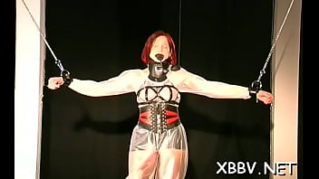 Luscious bombshell is posing era to earn some cash