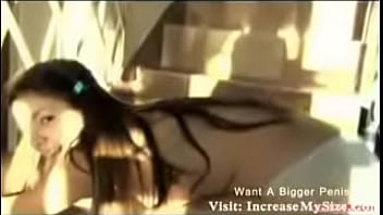 Petite babe dancing like a diva