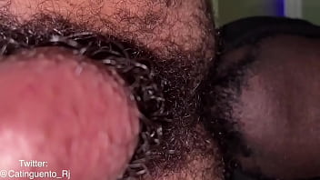 Eu chupando o cu peludo do paulista algum peludo a fim de língua no cuzinho