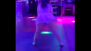 Milf monday is in full swing she's got the looks the moves and the sex appeal that drives me wild ️