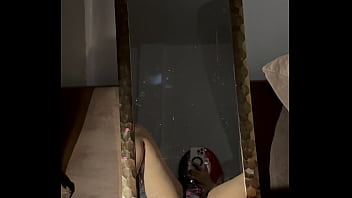 Gotica culona masturbandose