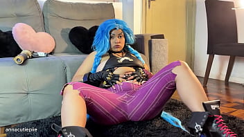 Jinx wants you to smell her farts big ass cosplay