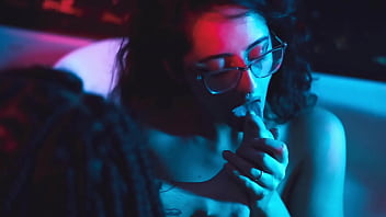 Foot fetish threesome with lesbians in the bathtub