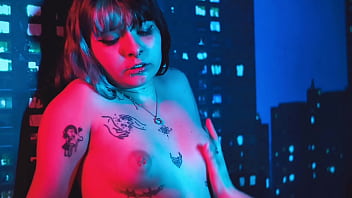 Foot fetish threesome with lesbians in the bathtub